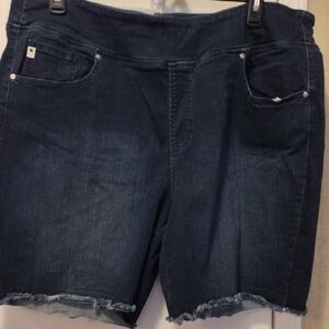NEW SIZE 22W.    Belle by Kim Gravel Indigo Denim Shorts